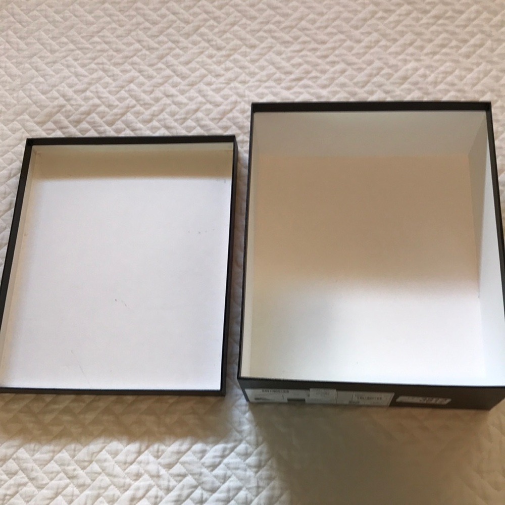Chanel Shoe Box - Picture 3 of 3